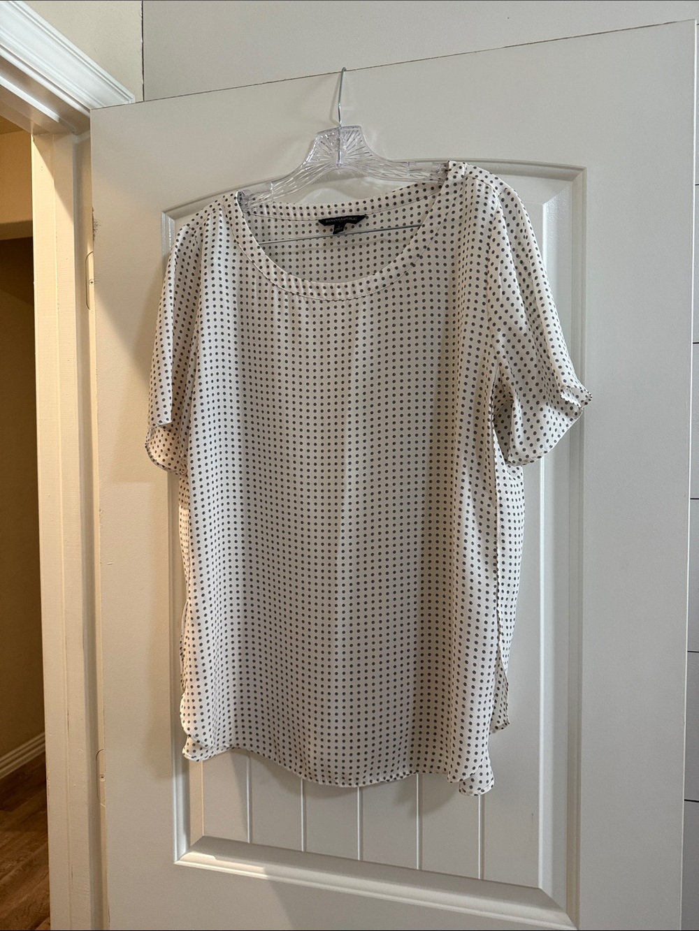 Banana Republic Cream Short-Sleeve Polka Dot Blouse